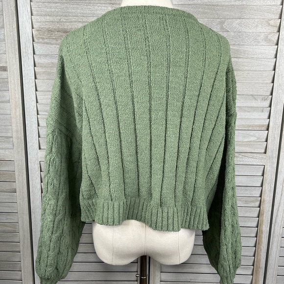 PINK LILY Cropped Nubby Crewneck Sweater Sage Green-Small - Picture 2 of 2